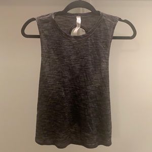 Lululemon comfy cute workout top